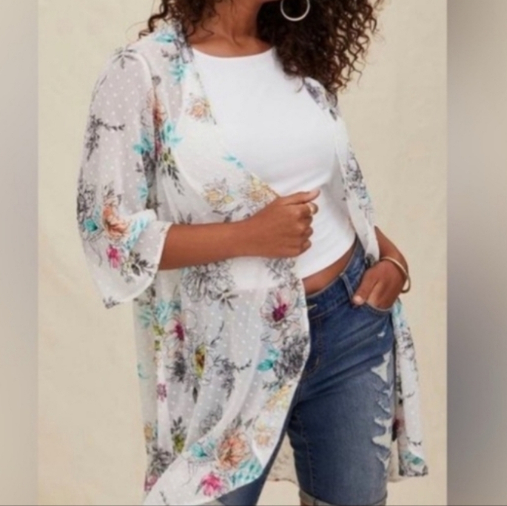 Torrid Floral Print Kimono Blouse Sz 1  Soft Girl Bohemian Revival Clean Girl